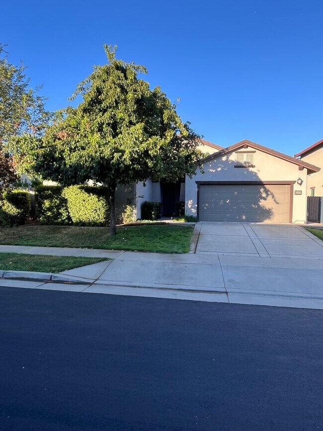 Primary Photo - BEAUTIFUL FOUR BEDROOM HOME IN WESTPARK!!