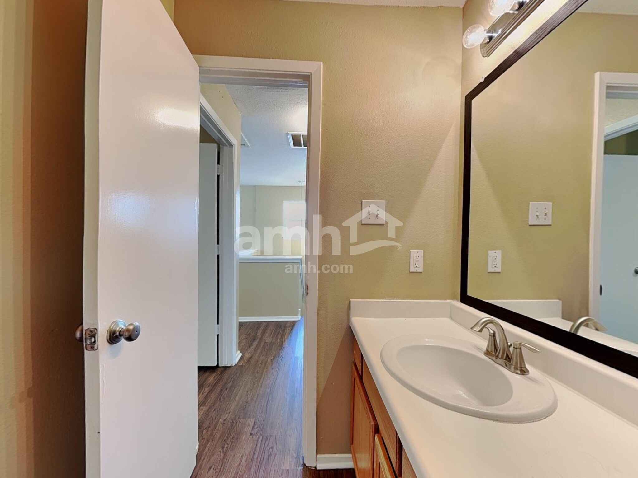 Building Photo - 6114 Elton Knolls St