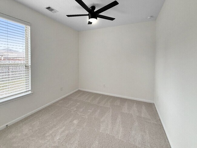 Building Photo - 6503 Bayliss Valley Ln