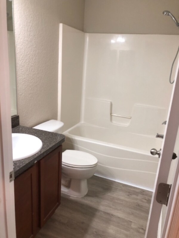 Building Photo - 9261 N Peachtree Way