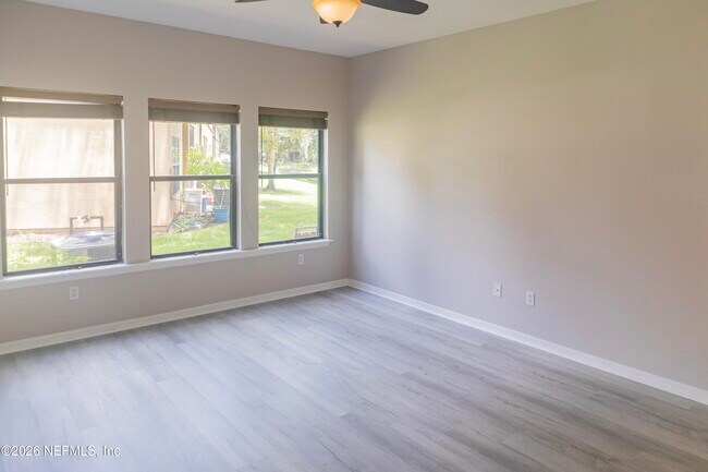 Building Photo - 258 Beech Brook St