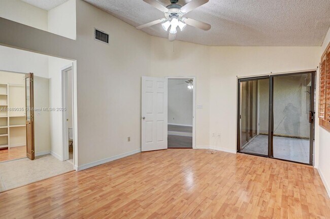 Building Photo - 148 NW 98th Terrace