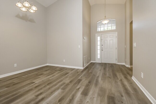 Building Photo - 5110 Clover Mist Dr