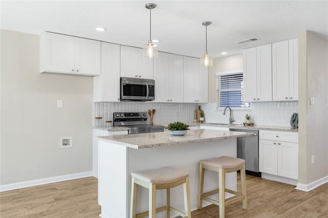 Building Photo - 714 Pleasant Valley Rd