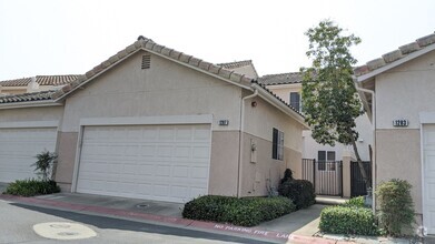 Building Photo - 1287 Manzanita Way