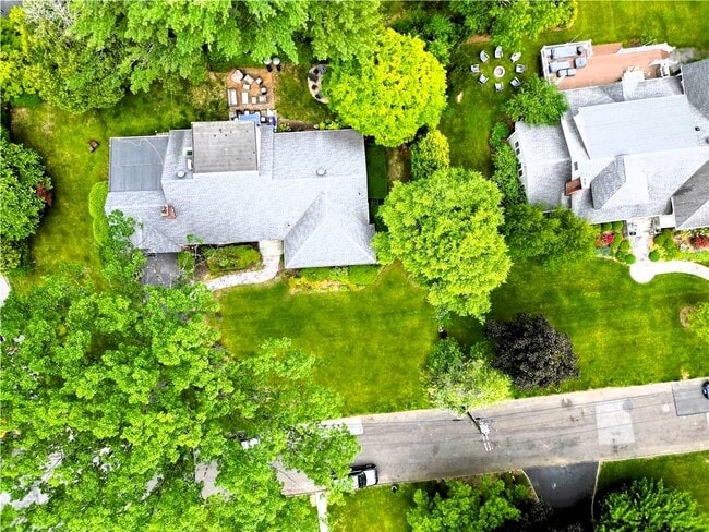 Building Photo - 88 Spier Rd
