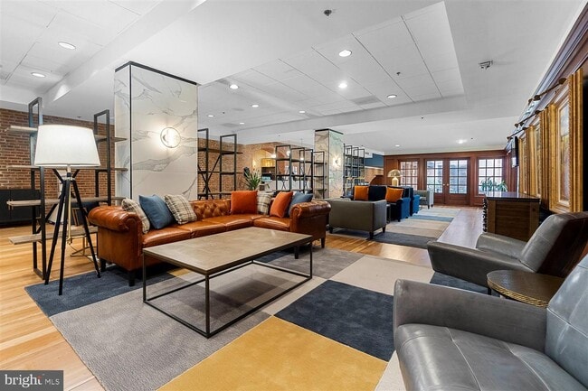 Building Photo - 1000 Fell St