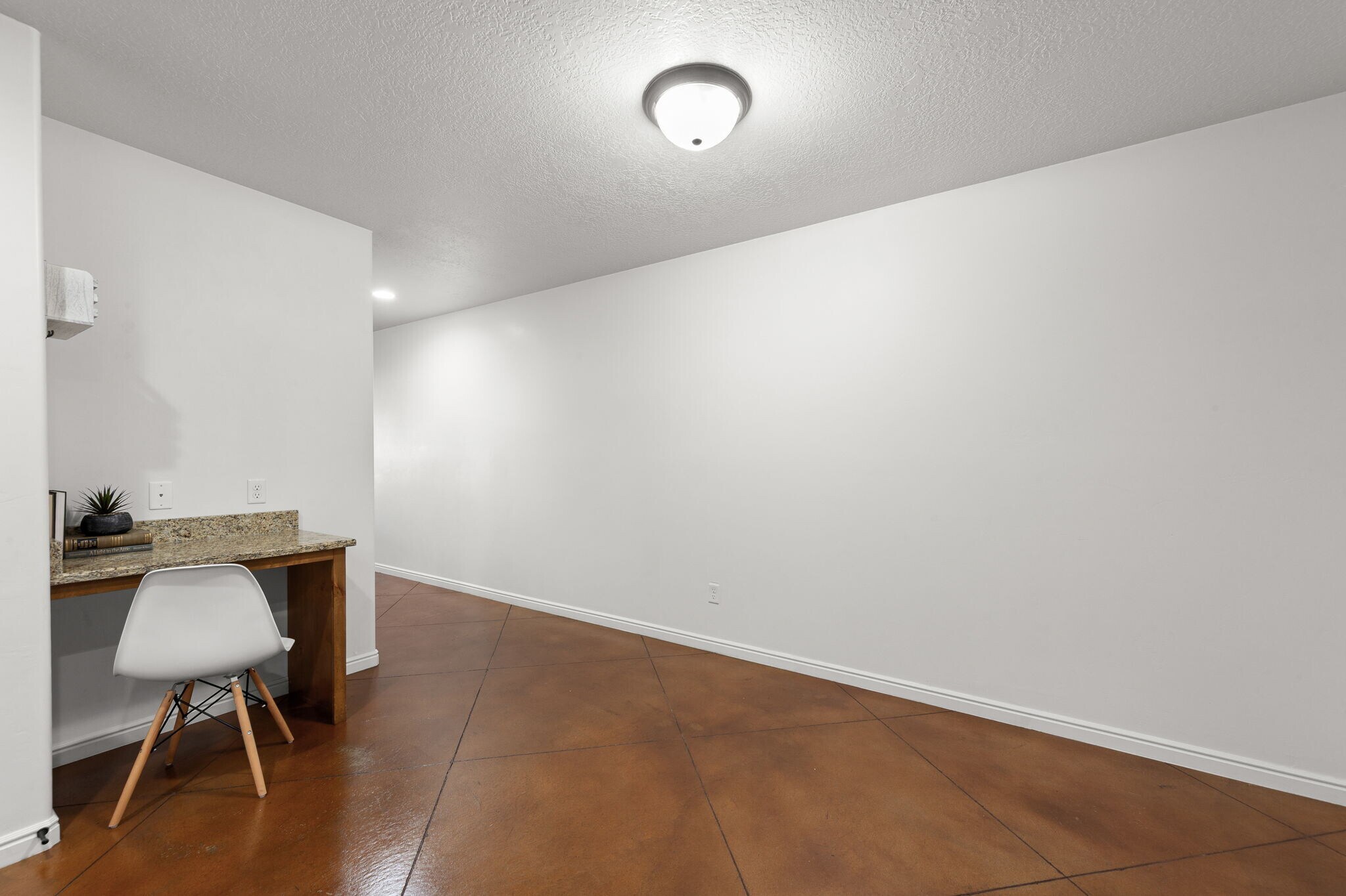 Building Photo - 2801 E 450 N