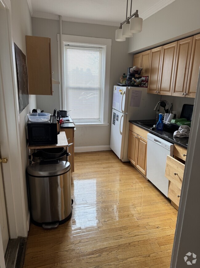 Building Photo - 337A Huntington Ave
