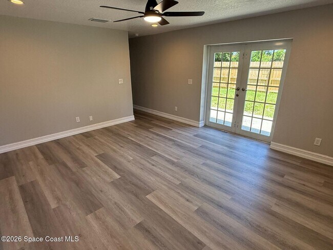 Building Photo - 2839 Colbert Cir