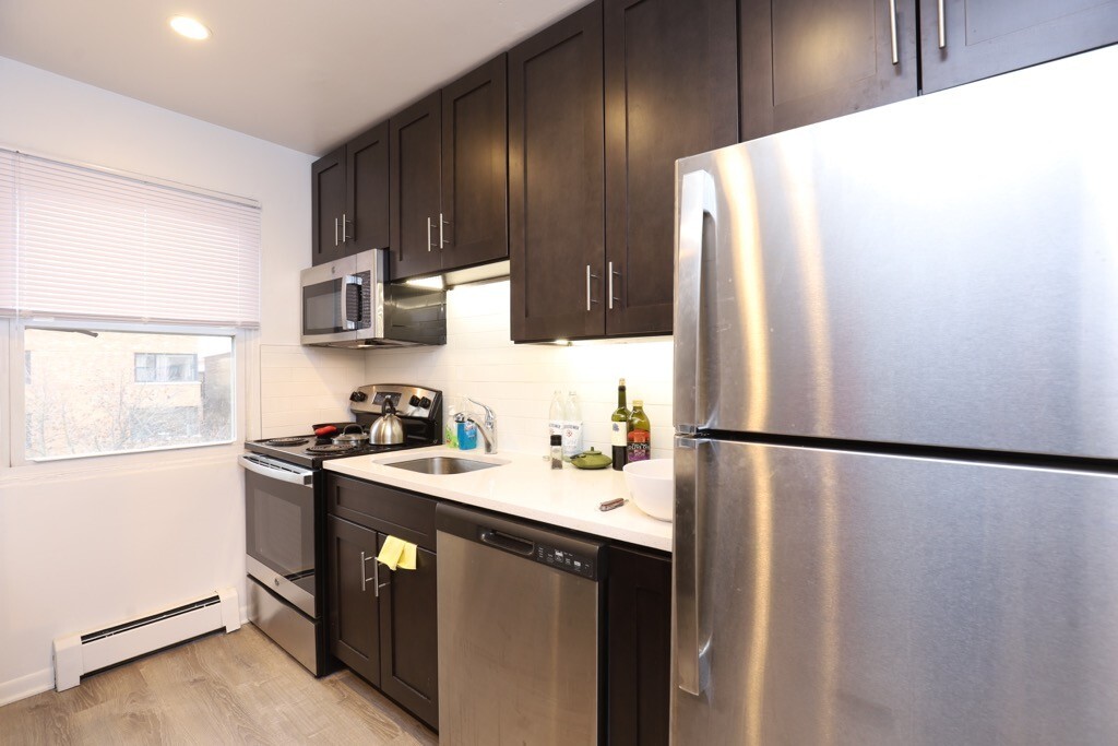 Building Photo - 520 Aldine