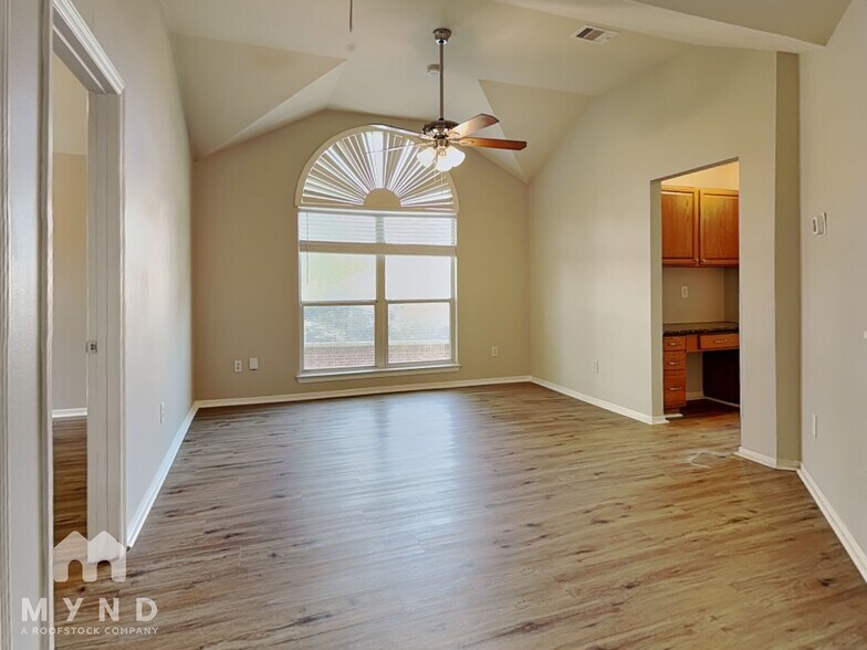 Building Photo - 32003 Ashton Ln