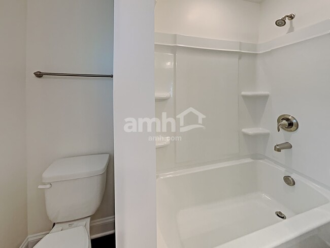 Building Photo - 3212 Brierhill Rd