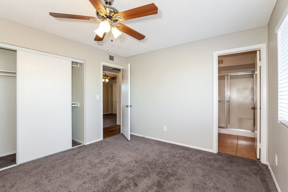 Building Photo - 7102 W Palo Verde Ave