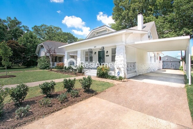 Building Photo - Beautiful 3/3 Craftsman in a Great Midtown Location!