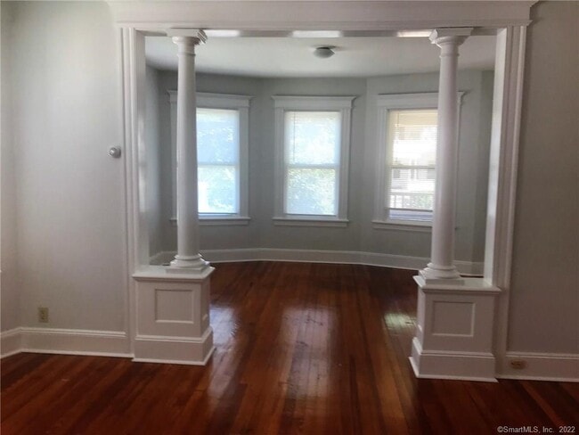 Building Photo - 201 Myrtle St