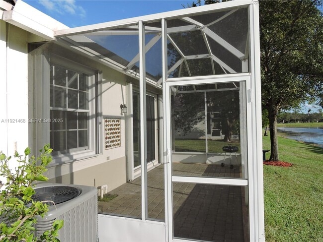 Building Photo - 18744 SW 28th Ct