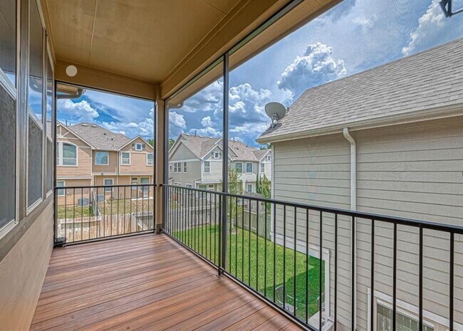 Building Photo - 123 Mimosa Silk Ct