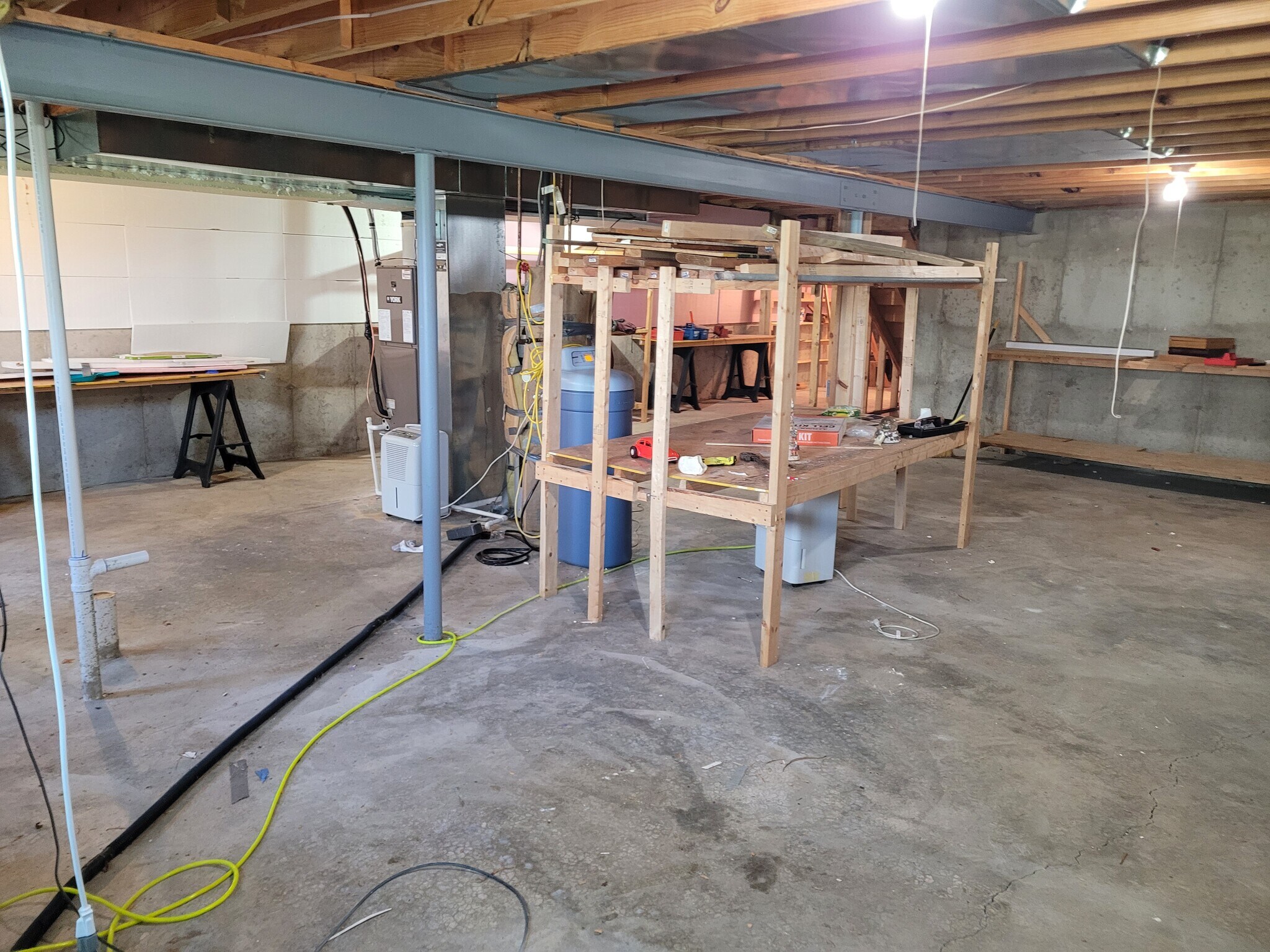 Building Photo - 4 Spring Hill Cir