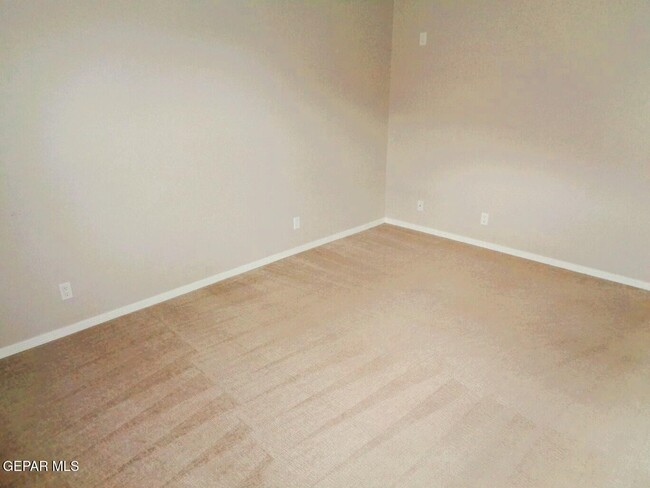 Building Photo - 13513 Coldham St