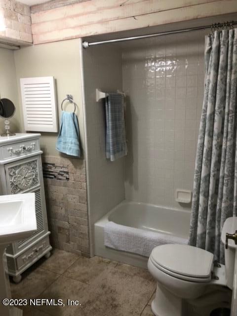 Building Photo - 1523 Blue Heron Ct