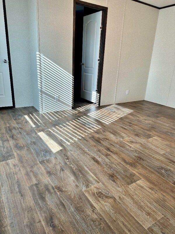 Building Photo - 3200 S Highland Park Dr