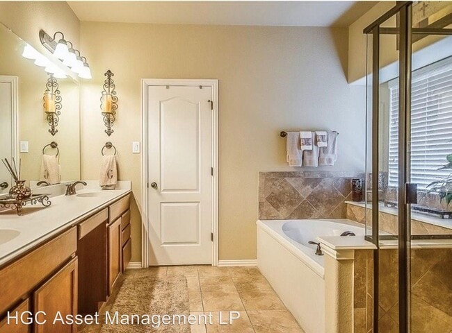 Building Photo - 11739 Balch Springs Ct
