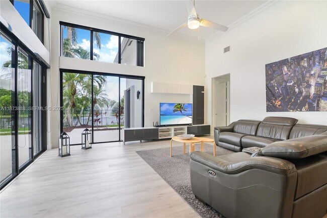 Building Photo - 3041 Birkdale Dr