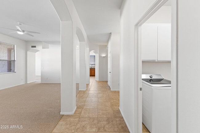 Building Photo - 6586 W Oraibi Dr