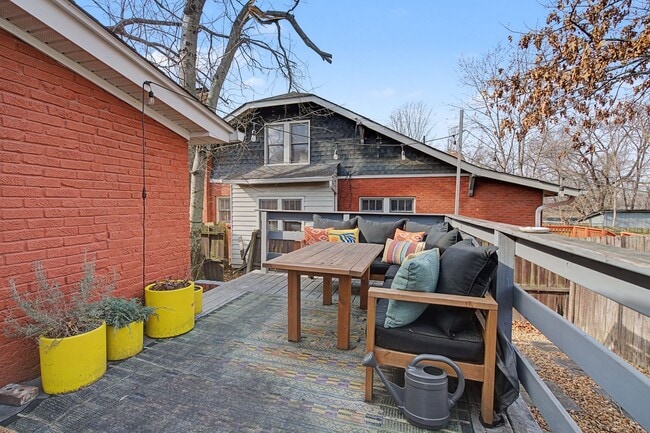 Building Photo - Rare historic East Nashville bungalow for rent; 4 Beds 3 Baths, 1,806 SqFt, fenced yard