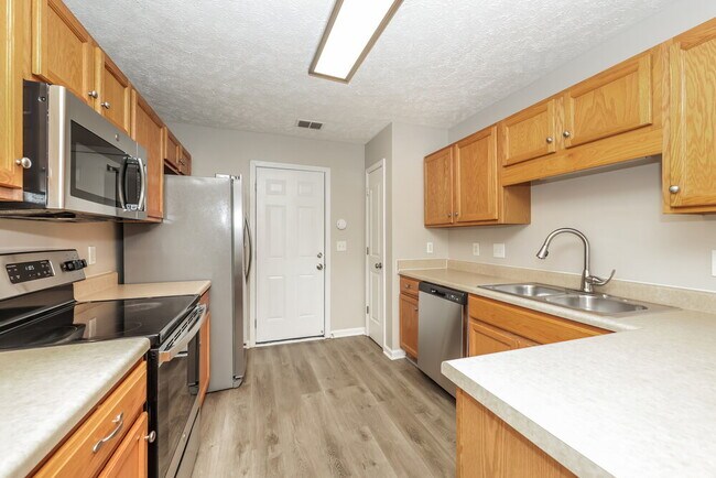 Building Photo - 1295 Tiree Dr