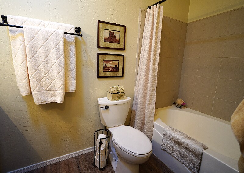 Building Photo - 957 Church Ln