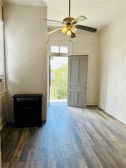 Building Photo - 2216 Jena St