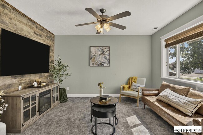 Building Photo - 1150 Hammerstone Dr