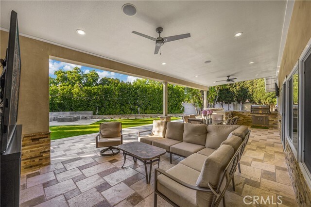 Building Photo - 1320 N Van Gogh Cir