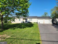 Building Photo - 2333 Sykesville Rd