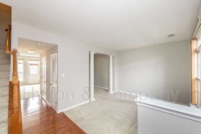 Building Photo - 907 Dominion Townes Ct