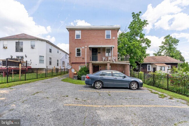 Building Photo - 5634 Purdue Ave