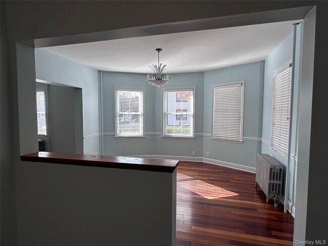 Building Photo - 154 Grant Ave