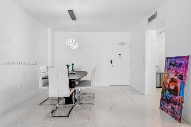 Building Photo - 1980 S Ocean Dr