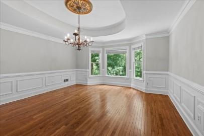 Building Photo - 200 River Bluff Pkwy