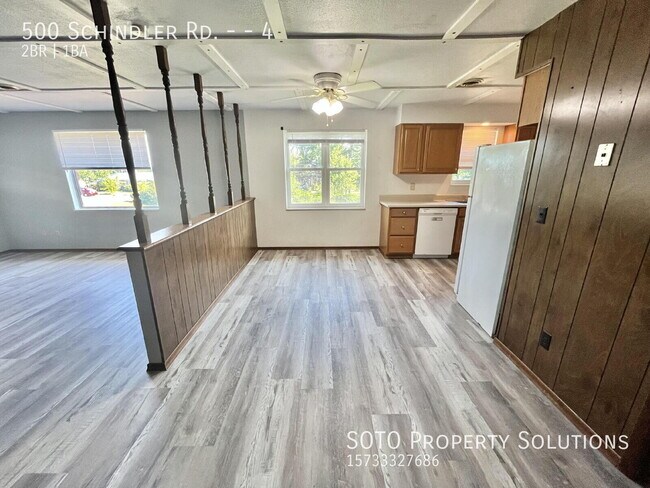 Building Photo - 500 Schindler Rd