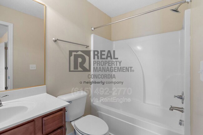 Building Photo - 1702 Sprucedale Dr