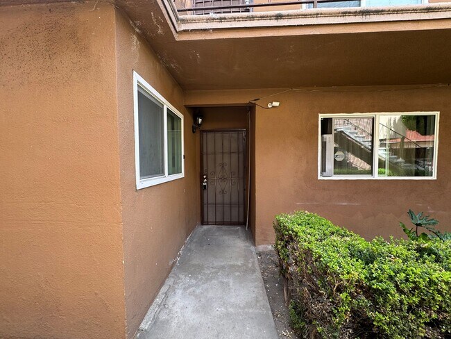 Building Photo - 1230 W 144th St