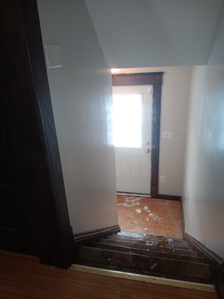 Building Photo - 4489 Sandy Lake Rd