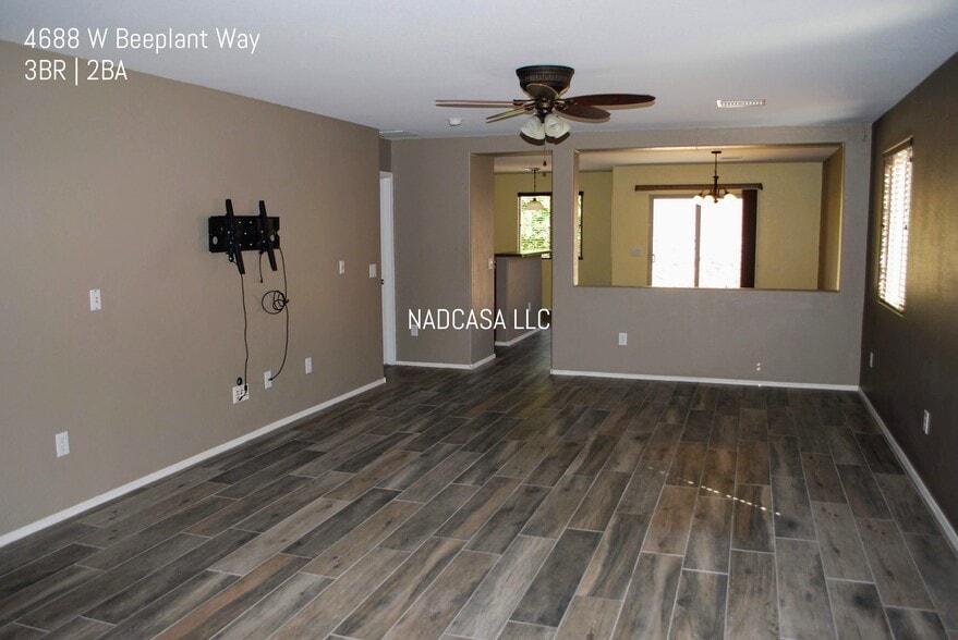 Building Photo - 4688 W Beeplant Way