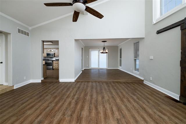 Building Photo - 134 Lakeshore Dr