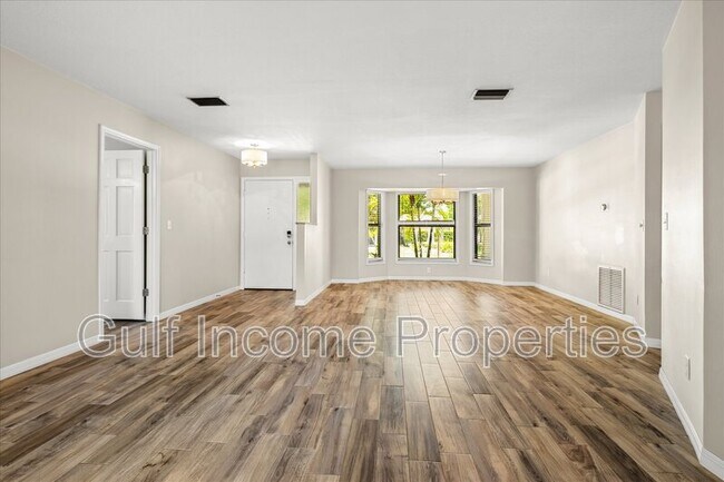 Building Photo - 8307 12th Ave Dr NW