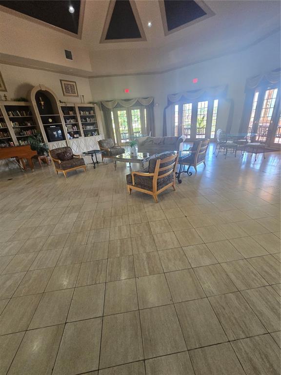 Building Photo - 9228 Lake Chase Island Way