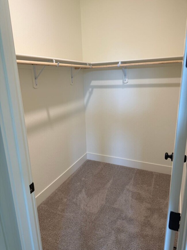 Building Photo - Brand New Home for rent in Visalia